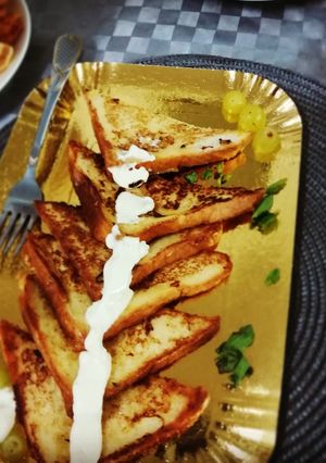 A picture of French toast.