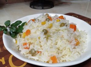 Una foto de Arroz blanco con verduras