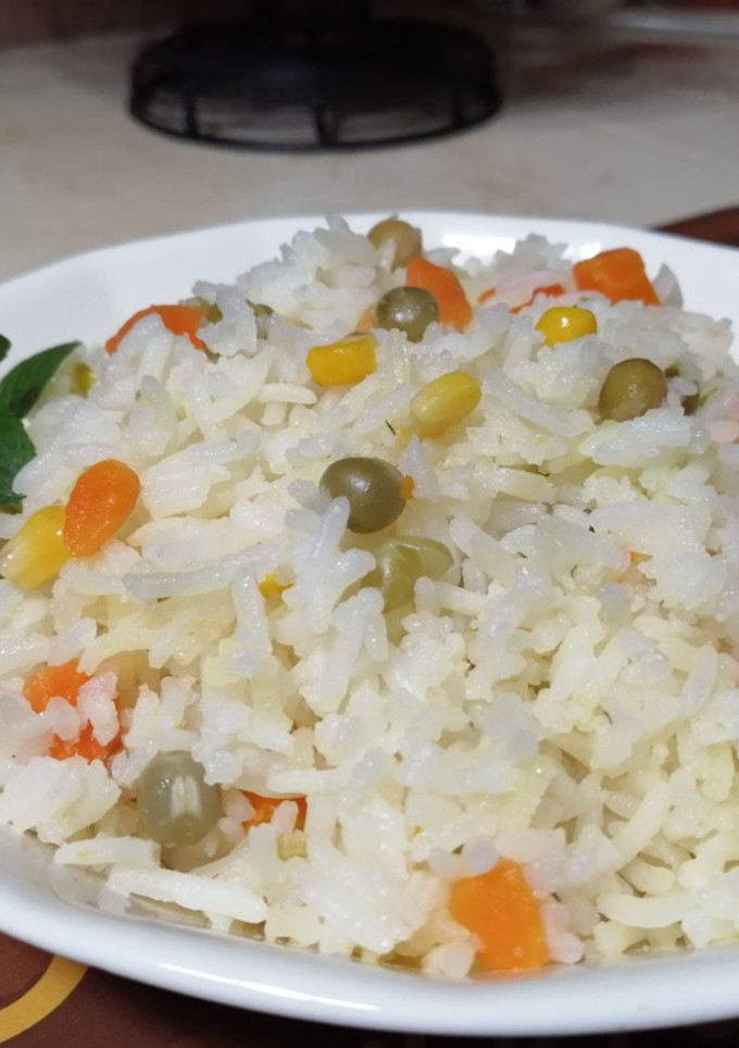 Una foto de Arroz blanco con verduras