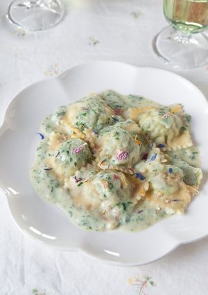 Foto di Ravioli di borragine ricotta e limone