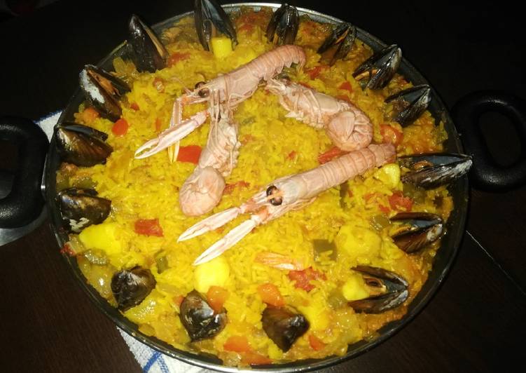 Paella de marisco