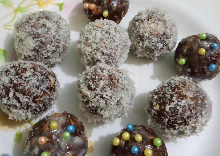 Simple Way to Prepare Homemade Choco-Balls