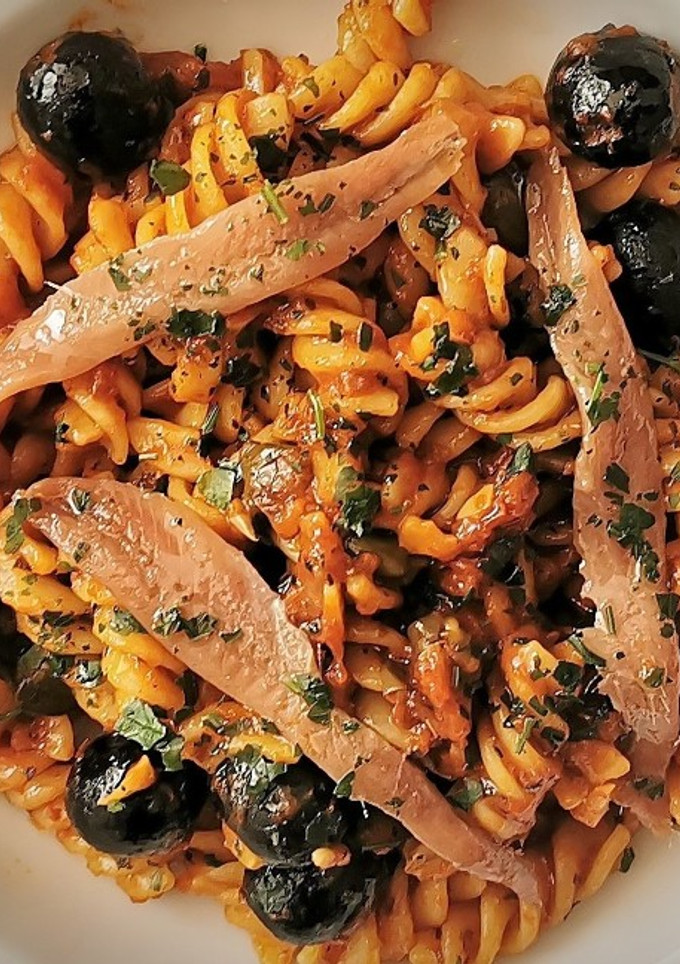 Una foto de Fusilli alla Puttanesca