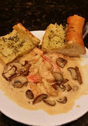 A picture of Brad's new Orleans style prawns.
