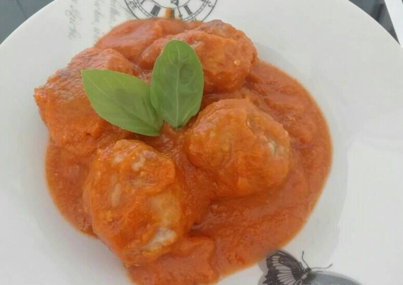 Albóndigas en salsa