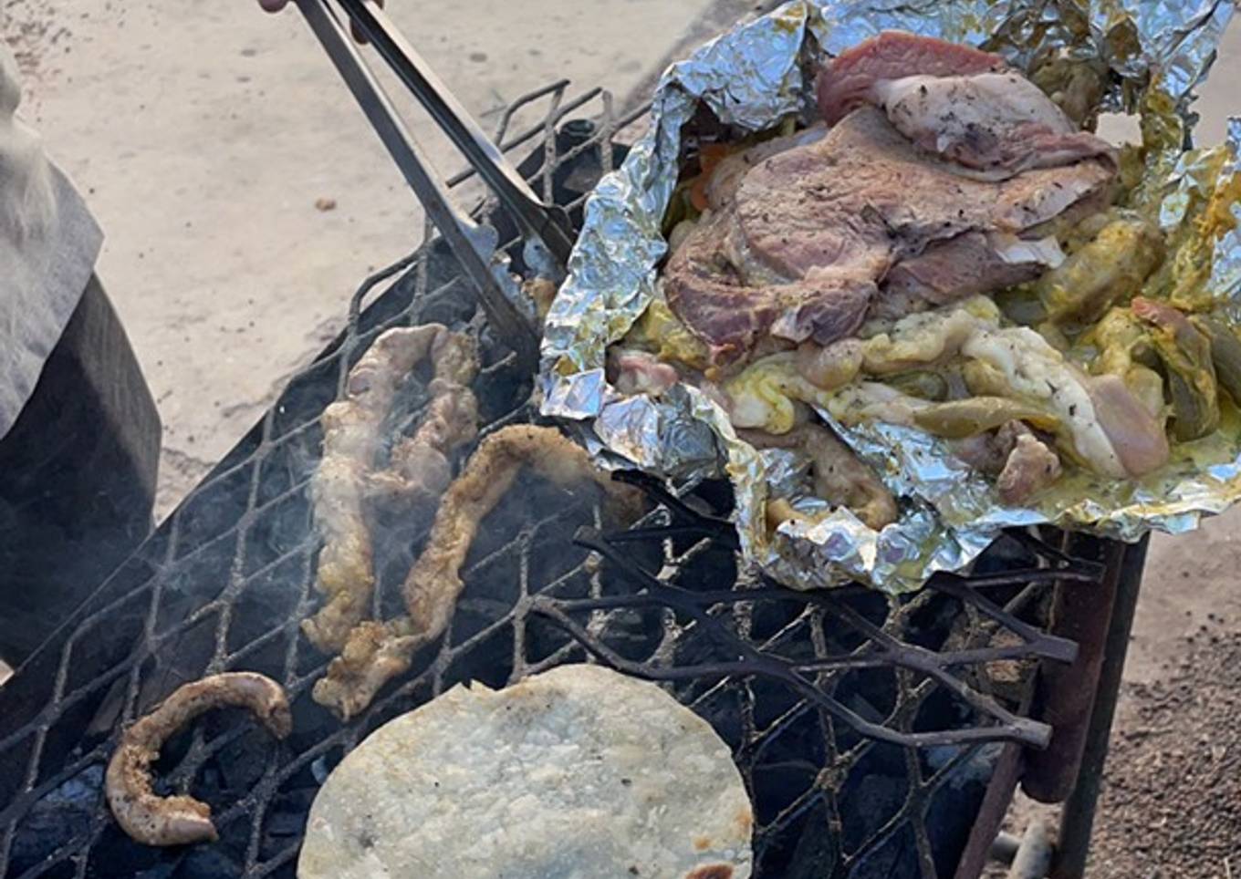 Y carne asada también