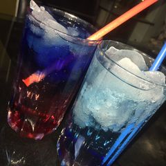 A picture of Electric lemonade.