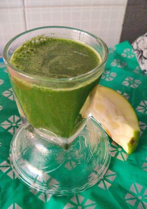 A picture of Green drink.
