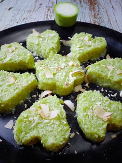 દૂધી નો હલવો (Dudhi Halwa Recipe In Gujarati) રેસીપી મુખ્ય ફોટો