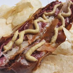A picture of Rubenesque Egg Roll Grande.