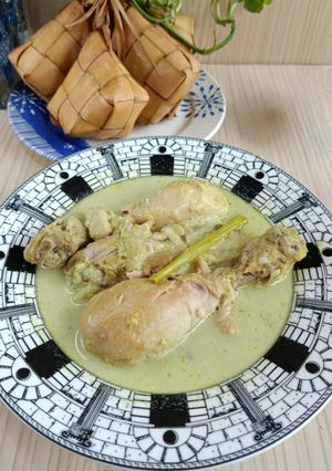 Foto resep Opor Ayam Kuning