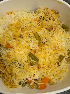 वेज बिरयानी (veg biryani recipe in Hindi) रेसिपी मुख्य फोटो