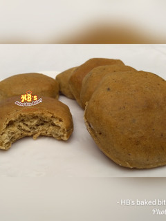 A picture of Sweet-potatoes biscuits.