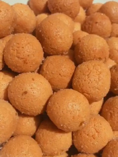 A picture of Coconut milk balls(gullisuwa).