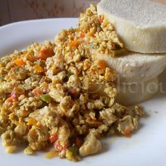 A picture of Boiled Yam with Egg Sauce.
