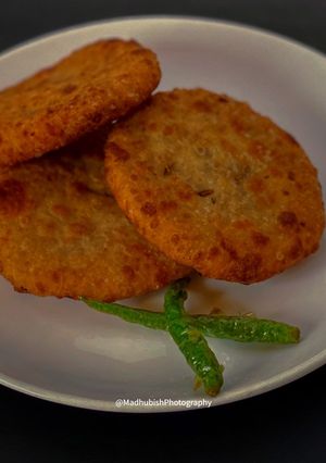 A picture of Suran ki Kachori.