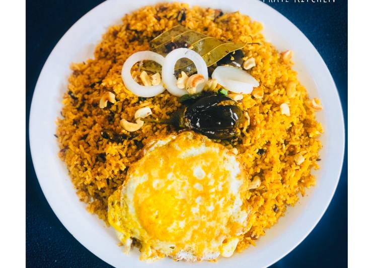 Recipe of Super Quick Eggplant rice with half boiled omelette