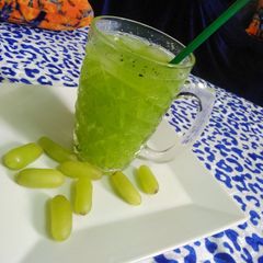 A picture of Green Grapes Mocktail.
