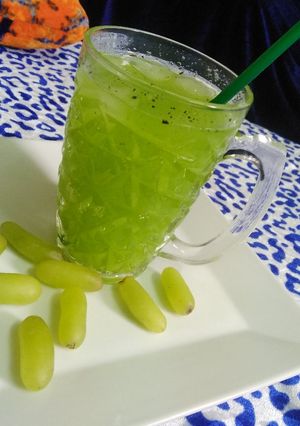 A picture of Green Grapes Mocktail.