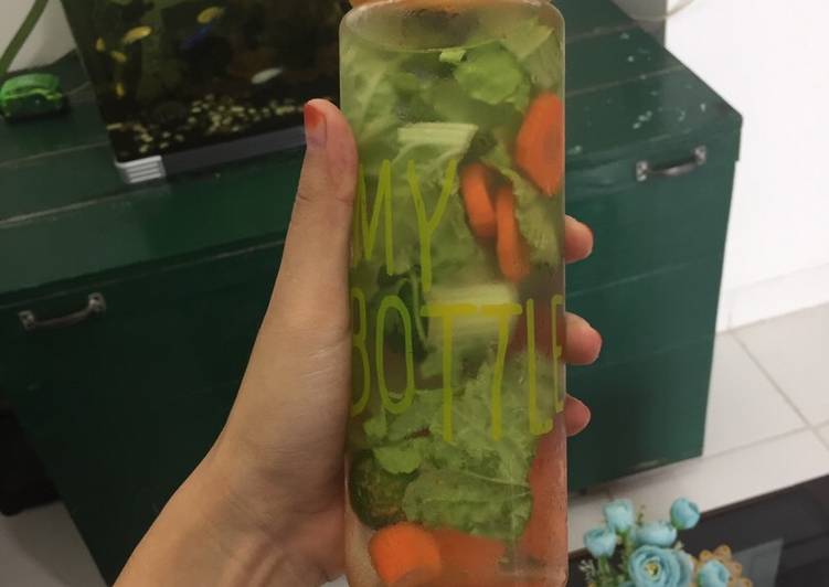 Cara Gampang Membuat Infused Water 🥕 Sawi Seledri dan Jeruk Anti Gagal