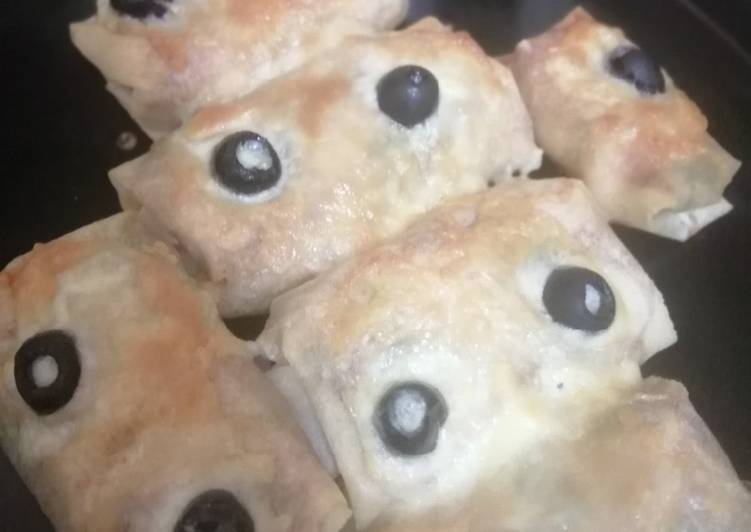 سويسرول بحشوة الدجاج في الفرن