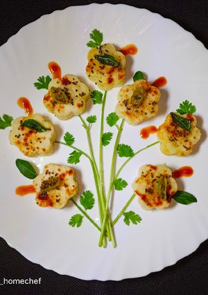 A picture of Khatta dhokla.