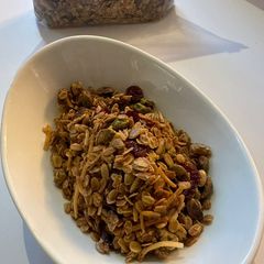 A picture of Eleven Madison Park Granola.