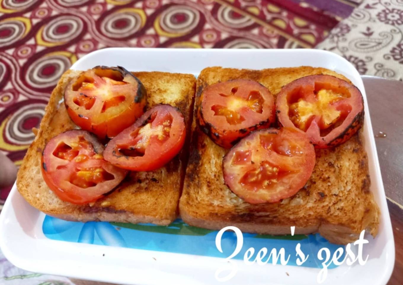 Garlic Bread Toast with Roasted Tomatoes