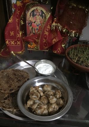 A picture of Sukhi masala arbi.