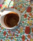 Torta de manzana en taza