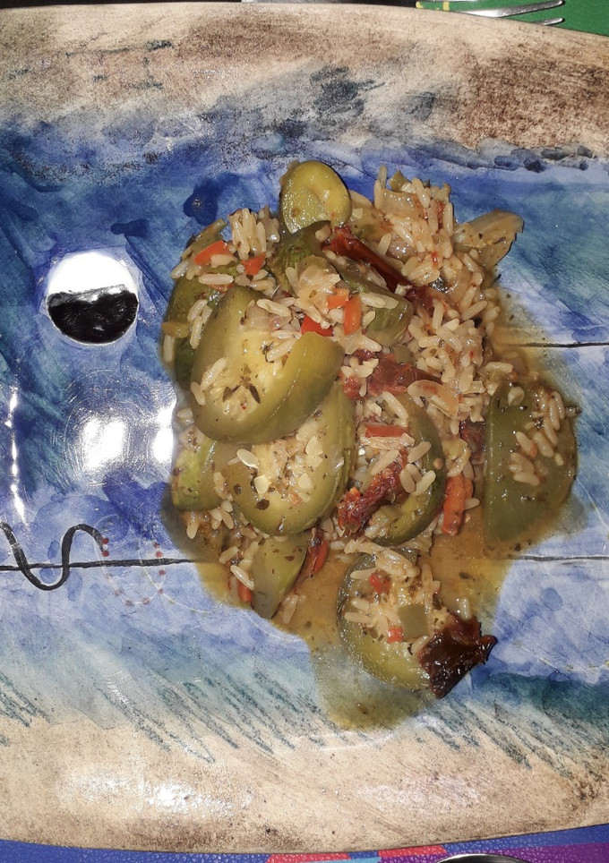 Una foto de Guiso de Arroz y Zapallitos con Tomates Secos