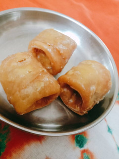 લવંગ લત્તા (Lavang Lata Recipe In Gujarati) રેસીપી મુખ્ય ફોટો