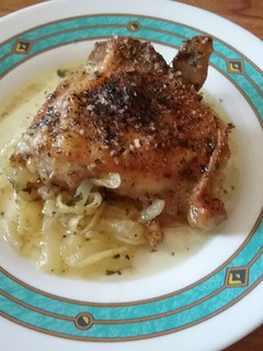 Una foto de Contramuslo de pollo al horno