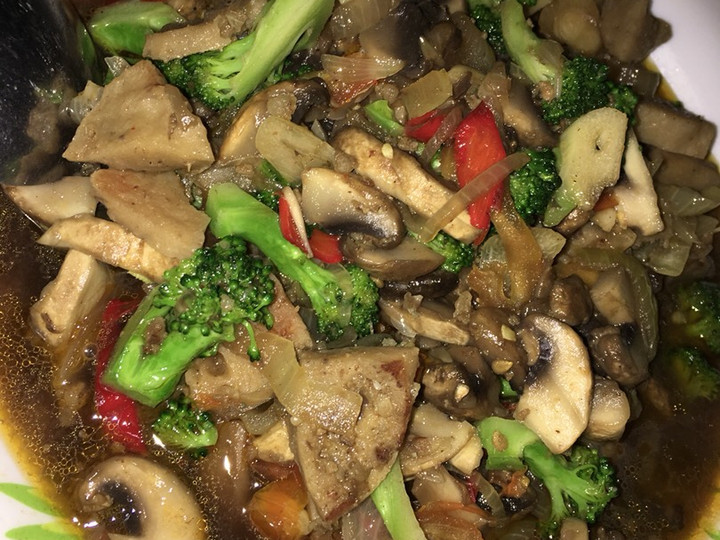 Cara Gampang Membuat Tumis Jamur Lada Hitam yang Bisa Manjain Lidah