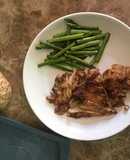 Ức gà áp chảo hồng kong