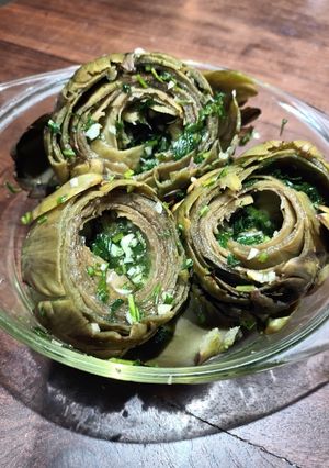 Una foto de Alcauciles a la Romana (Carciofi a la Romana)