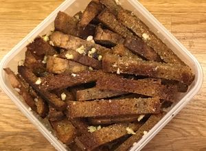 Zdjęcie przepisu Grzanki z suchego chleba.