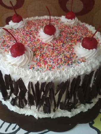 Cara Sederhana Menyiapkan Resep  Black Forest "Birthday Cake" yang Menggugah Selera, Menggugah Selera