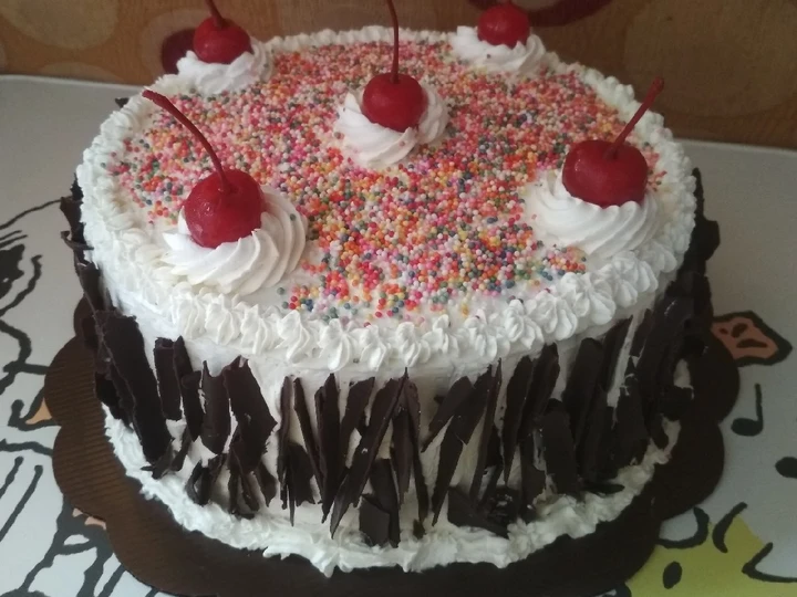 Cara Sederhana Menyiapkan Resep  Black Forest &amp;#34;Birthday Cake&amp;#34; yang Menggugah Selera, Menggugah Selera