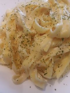 Una foto de Tagliatelle con salsa de queso