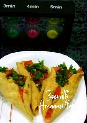 A picture of Microwave Papad Chaat.