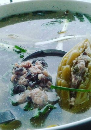 Hình của món Canh Khổ qua rừng nhồi thịt.