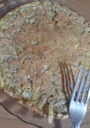 Una foto de Tortilla de papas pays, la más rápida y eco🍻👌