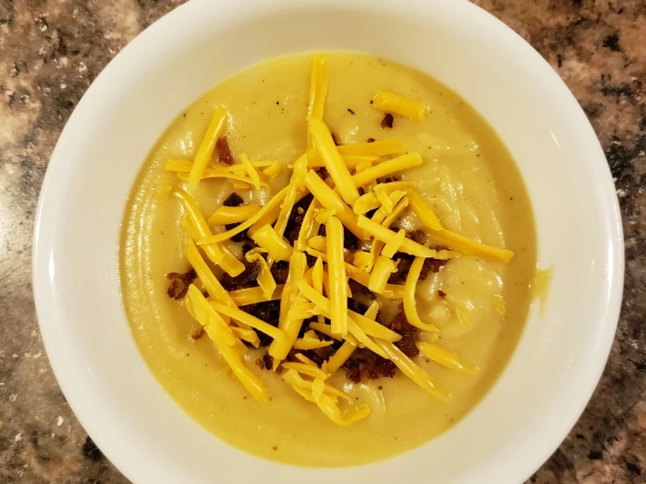 Easy Steps to Make Recipes Creamy Potato Soup the Delicious Perfect.