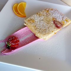 A picture of Sheet cake.