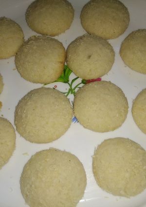 कोकोनट बिस्कुट (coconut biscuit recipe in Hindi) रेसिपी मुख्य फोटो