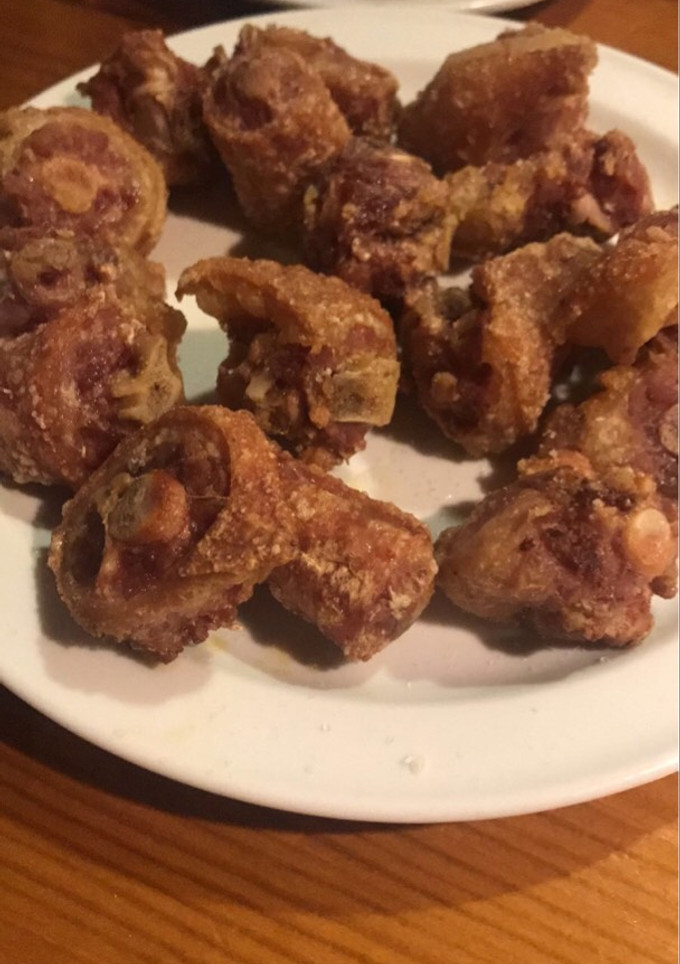 Una foto de Rabo de cerdo frito