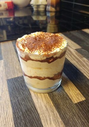 Tiramisu-pohárkrém recept fotója