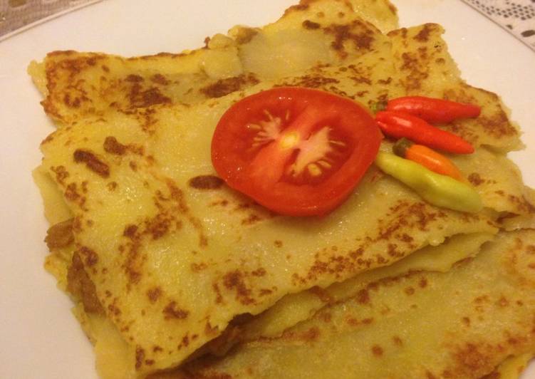 Dadar isi daging lembut