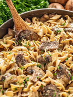 Mennyei Stroganoff recept fotója